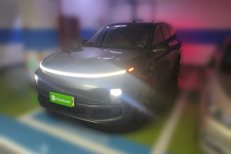 理想汽车 理想L8 2023款 Pro