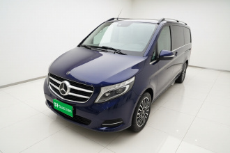 奔驰V级 2017款 V 260 L 尊贵加长版