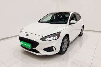 福特 福克斯 2021款 两厢 EcoBoost 180 自动锋潮型