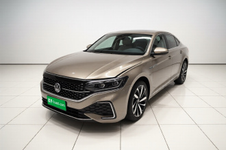 大众 帕萨特 2022款 330TSI 豪华版