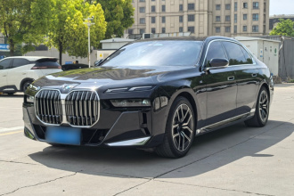宝马7系 2023款 735Li M运动套装