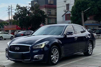 英菲尼迪Q70 2019款 Q70L 2.0T 精英版