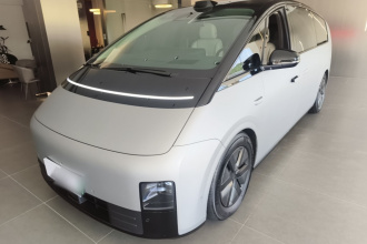 理想汽车 理想MEGA 2024款 Ultra