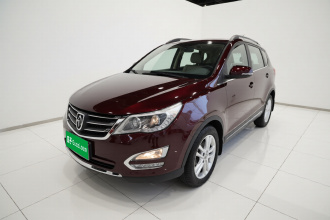 宝骏560 2015款 1.8L 手动精英型