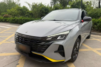 东风风神 奕炫 2023款 马赫版 1.5T 自动追猎骑士版