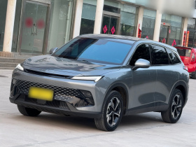 北京汽车 魔方 2023款 1.5T DCT青春版