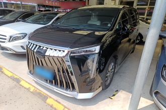 广汽传祺 传祺M8 2023款 宗师系列 双擎 御尊版