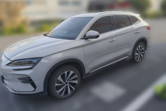 比亚迪 宋PLUS新能源 2023款 冠军版 EV 520KM 尊贵型