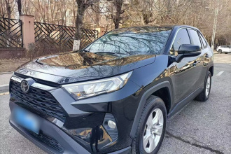 丰田 RAV4荣放 2022款 2.0L CVT两驱都市版