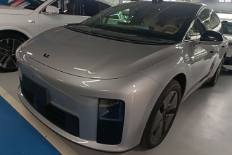理想汽车 理想i6 2025款 两驱标准版