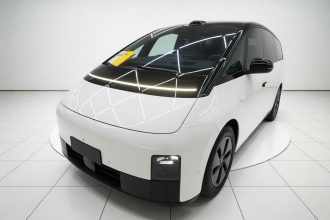 理想汽车 理想MEGA 2025款 Home 家庭特别版