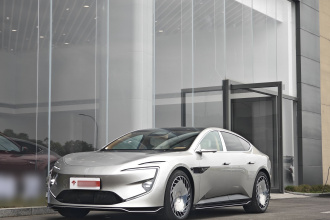 阿维塔12 2025款 012 Kim Jones全球联名限量版