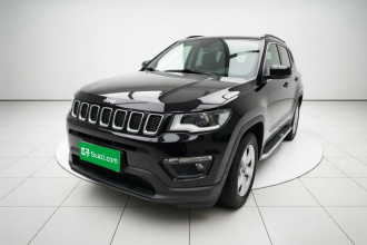 Jeep 指南者 2020款 220T 自动精英版
