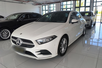 奔驰A级 2022款 A 200 L 运动轿车动感型