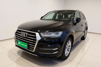 奥迪Q7 2019款 45 TFSI 舒适型