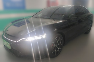 比亚迪 汉 2022款 EV 创世版 715KM前驱旗舰型