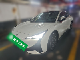 ARCFOX极狐 极狐 阿尔法S5 2025款 560PRO 185kW