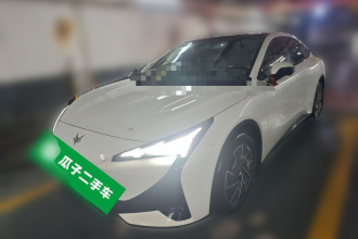 ARCFOX极狐 极狐 阿尔法S5 2025款 560PRO 185kW