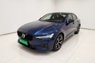 沃尔沃S60 2025款 B5 智雅运动版
