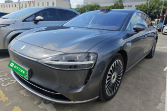 鸿蒙智行 享界S9T 2025款 增程 Ultra长续航版 (192线激光雷达）