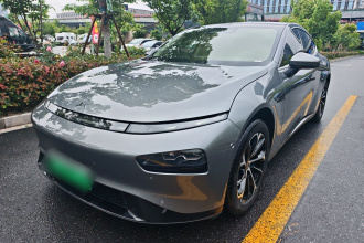 小鹏P7 2022款 586E