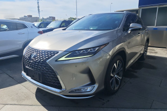 雷克萨斯RX 2020款 改款 300 四驱典雅版