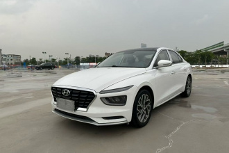 现代 名图 2021款 1.8L CVT GLX精英版