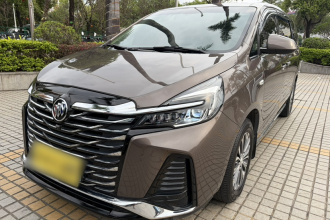 别克GL8 2023款 陆上公务舱 652T 豪华型