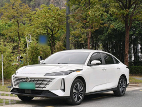 长安 逸动PHEV 2025款 智慧新蓝鲸 145KM 高能版