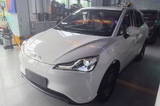 哪吒汽车 哪吒V 2021款 标准续航娱乐版升级型