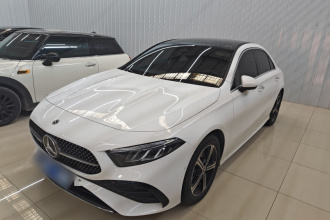 奔驰A级 2024款 改款 A 200 L 时尚型