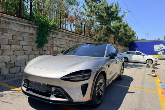 小米汽车 小米YU7 2025款 超长续航后驱版