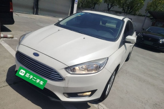 福特 福克斯 2015款 三厢 EcoBoost 125 自动超能风尚型