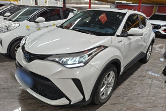 丰田C-HR 2022款 双擎 2.0L E-CVT舒适版