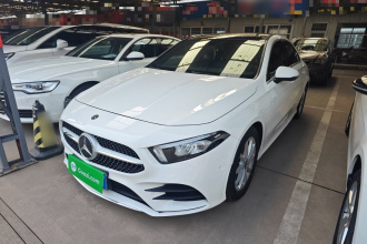 奔驰A级 2020款 A 200 L 运动轿车