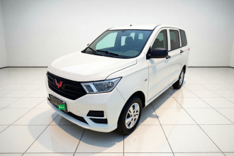 五菱汽车 五菱宏光 2021款 改款 1.5L S基本型 液压助力LAR