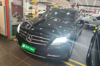 奔驰R级 2017款 R 320 4MATIC 商务型臻藏版