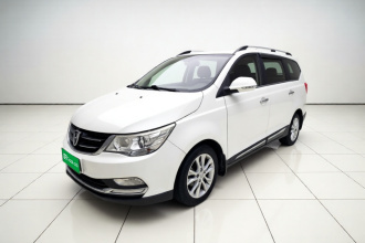 宝骏730 2016款 1.5L 手动舒适型 7座 国V