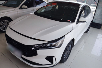 福特 福克斯 2022款 三厢 EcoBoost 180 自动竞速版