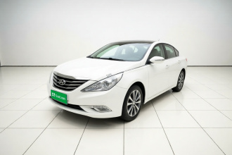 现代 索纳塔 2013款 2.0L 自动豪华版