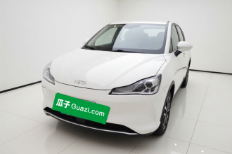 哪吒汽车 哪吒V 2022款 潮 300 Lite 磷酸铁锂