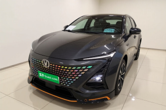 长安UNI-T 2022款 1.5T 尊享型