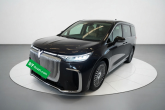 岚图汽车 岚图梦想家 2025款 PHEV 四驱旗舰鲲鹏版