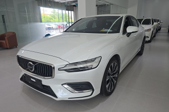 沃尔沃S60 2023款 B4 智远豪华版