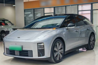 理想汽车 理想i6 2025款 四驱标准版
