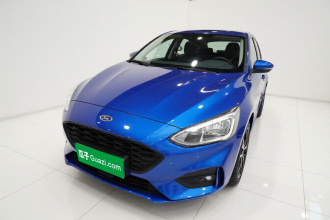 福特 福克斯 2020款 三厢 EcoBoost 180 自动锋潮型
