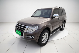 三菱 帕杰罗（平行进口）