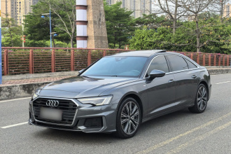 奥迪A6L 2021款 55 TFSI quattro 尊享动感型