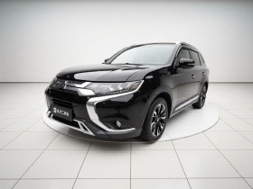 三菱 欧蓝德 2020款 2.4L 四驱致享版 5座