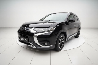 三菱 欧蓝德 2020款 2.4L 四驱致享版 5座